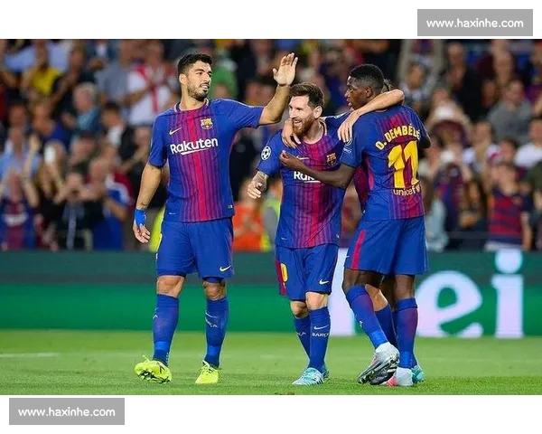 温情重逢!梅西通道内拥抱恩里克 巴黎老友跨越胜负的足坛情谊 温情重逢!梅西通道内拥抱恩里克 巴黎老友跨越胜负的足坛情谊