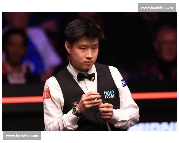 赵心童首夺斯诺克世锦赛冠军：传承丁俊晖精神，点燃中国斯诺克新希望